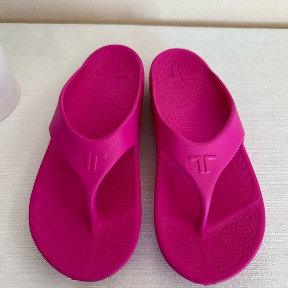 Telic Pink Flamingo Arch Support Pain Relief Energy Flip Flops Medium - Picture 2 of 11